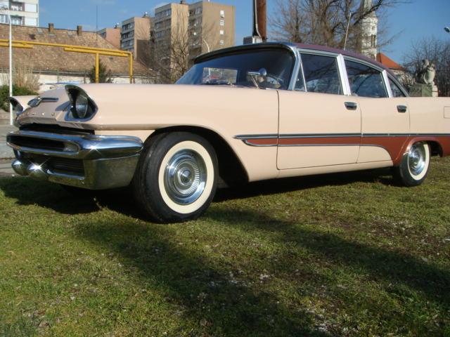 eladoamerikaiautok736.jpg