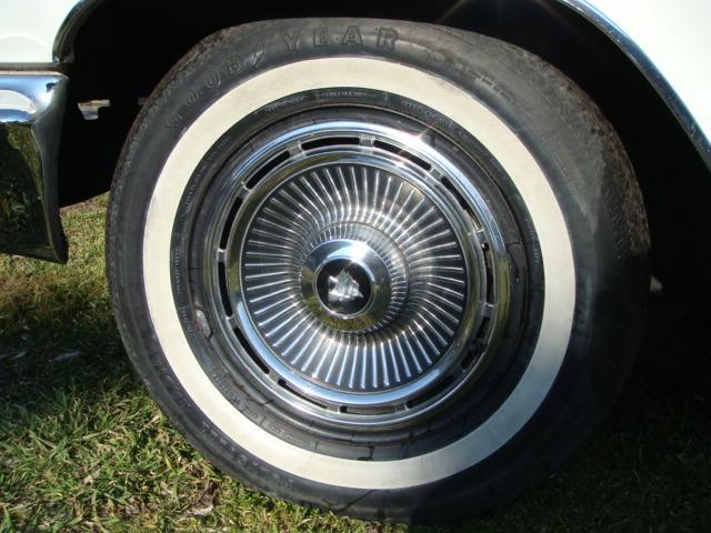eladoamerikaiautok908.jpg