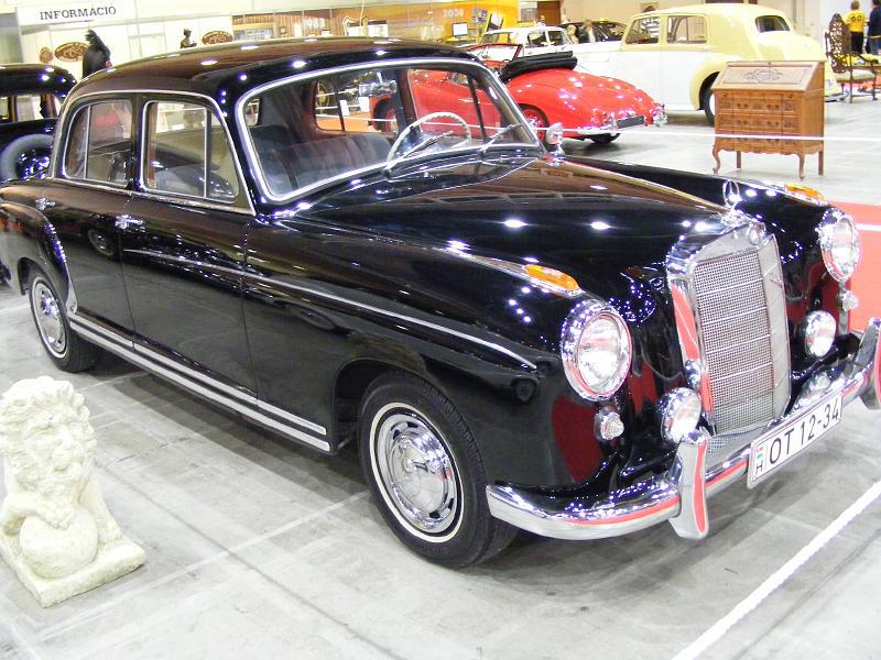 kiallitas105.jpg